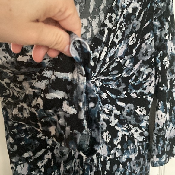 Daisy Fuentes Women’s Blouse Top size XL - Picture 4 of 10